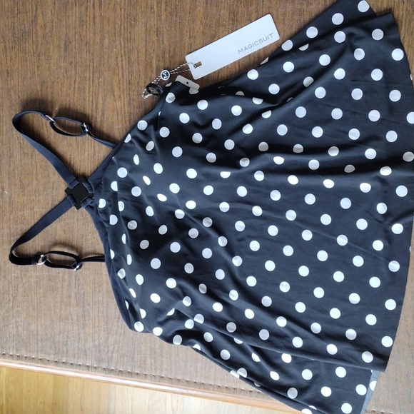 Magicsuit **NWT** small Bang Lauren Top tankini, b/w polka dots. size 12. - Picture 6 of 9